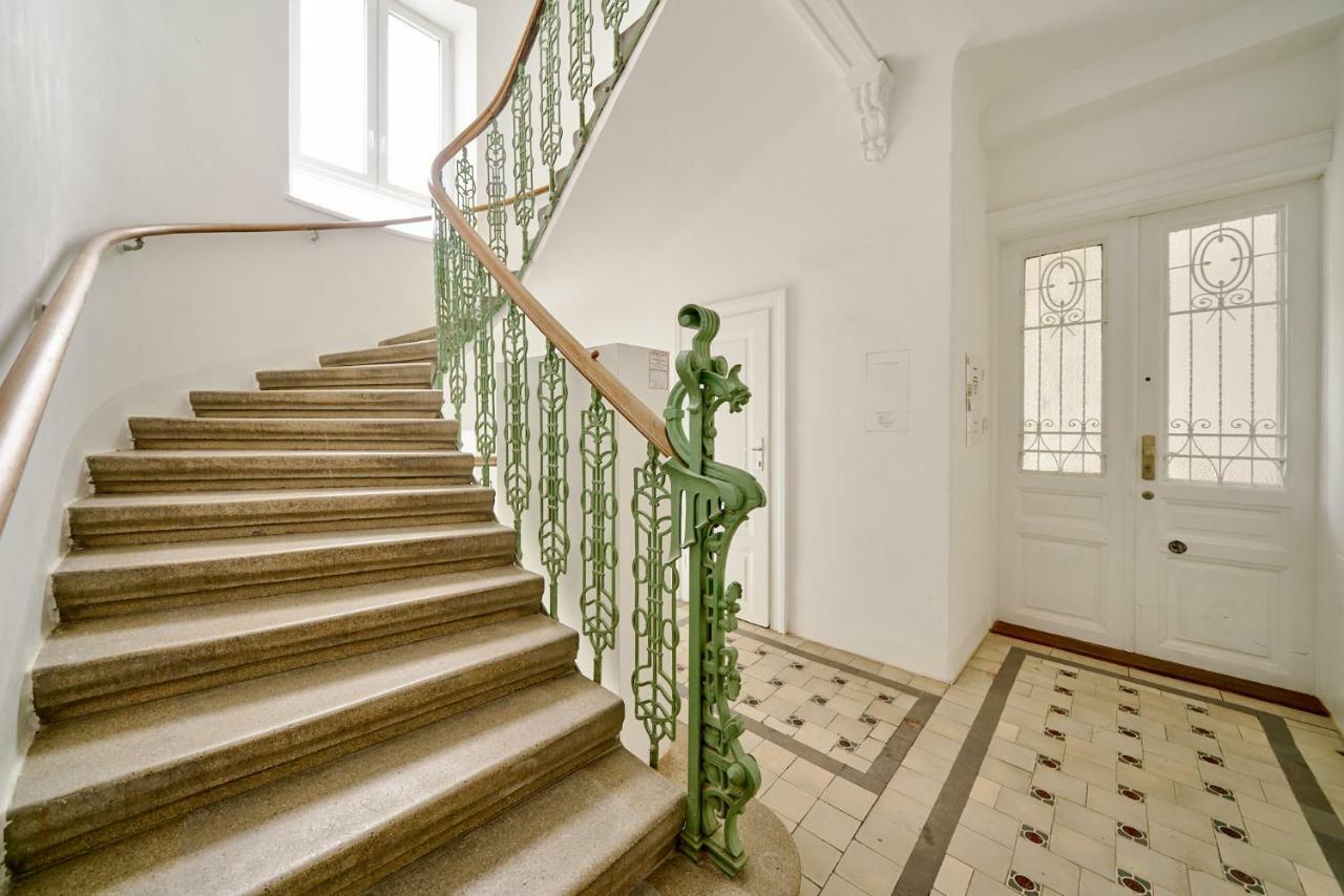 Apartment Leuhusen Collection Vienna, *